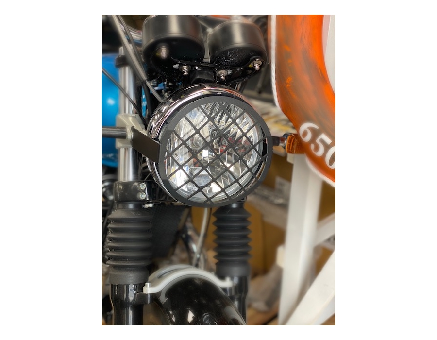 GRILLE DE PHARE NOIRE - TWIN 650 RE