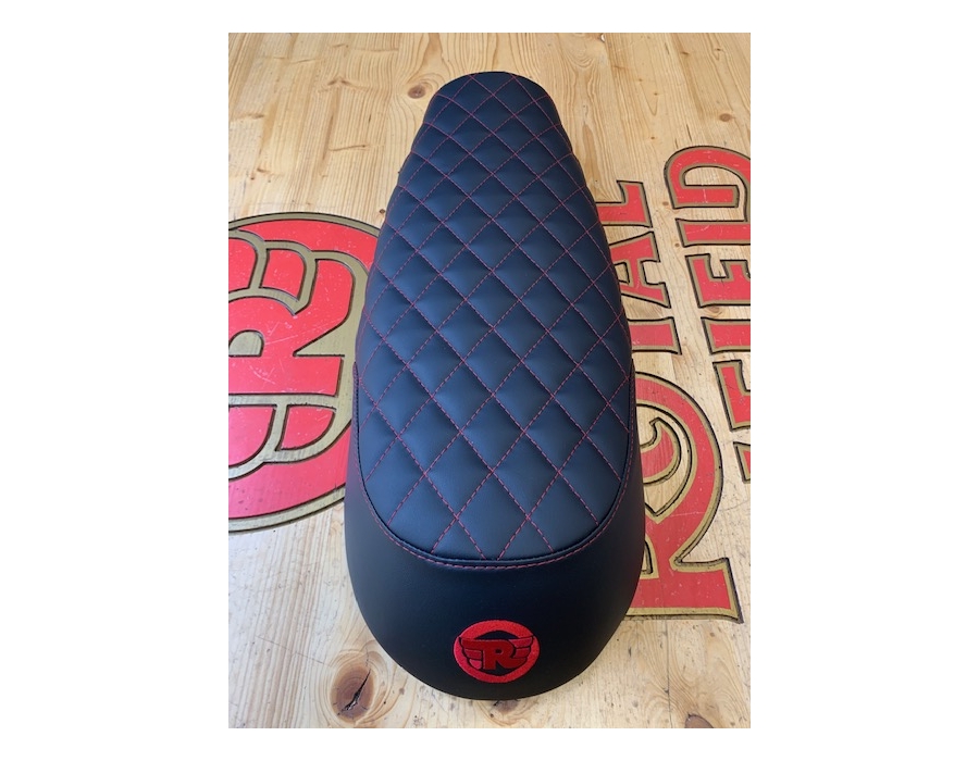 SELLE DIAMANT TWIN 650 NOIRE COUTURE ROUGE LOGO RE BRODÉ ™